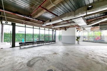 Menara AIA Sentral (formerly Menara Standard Chartered)