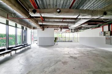 Menara AIA Sentral (formerly Menara Standard Chartered)