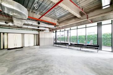 Menara AIA Sentral (formerly Menara Standard Chartered)