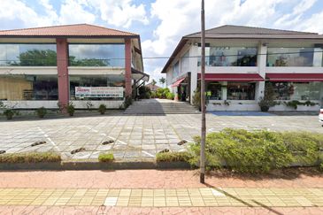 Ground Floor & 1st Floor Showroom @ Jalan Gasing Petaling Jaya, 7000sf