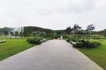 Gamuda Gardens Waterfront Village Ground Floor Retail 817sf