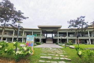 Gamuda Gardens Waterfront Village Ground Floor Retail 817sf