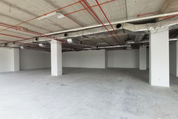 Warehouse @ Hicom-Glenmarie Industrial Park 3500sf