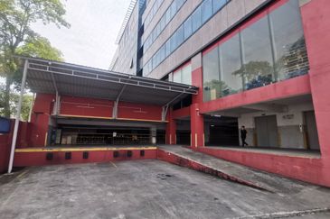 Warehouse @ Hicom-Glenmarie Industrial Park 3500sf