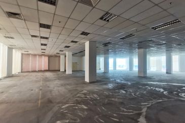 Warehouse @ Hicom-Glenmarie Industrial Park 20300sf