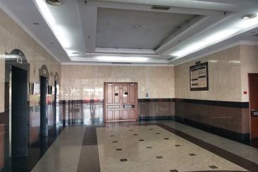 Warehouse @ Hicom-Glenmarie Industrial Park 20300sf