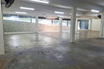 Jalan Universiti (Jalan Prof Diraja Ungku Aziz)