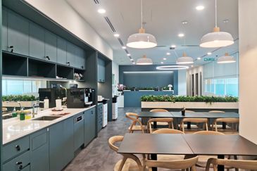 Prima 9 @ Cyberjaya Serviced Office For 8 pax use MD Status