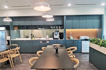 Prima 9 @ Cyberjaya Serviced Office For 8 pax use MD Status