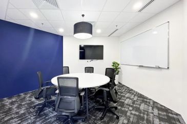 Menara Pelangi @ Johor Bahru Serviced Office For 10 pax use Connected to Plaza Pelangi mall