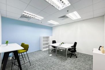 Menara Pelangi @ Johor Bahru Serviced Office Available For 1-10 pax use Connected to Plaza Pelangi mall