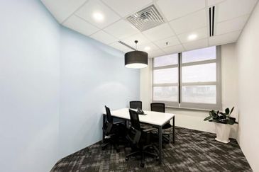 Menara Pelangi @ Johor Bahru Serviced Office Available For 1-10 pax use Connected to Plaza Pelangi mall