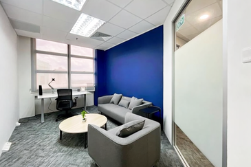 Menara Pelangi @ Johor Bahru Serviced Office Available For 1-10 pax use Connected to Plaza Pelangi mall