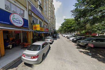 2-Storey Corner Shop Lot for Sale @ Suria Kinara Puchong with ready tenants