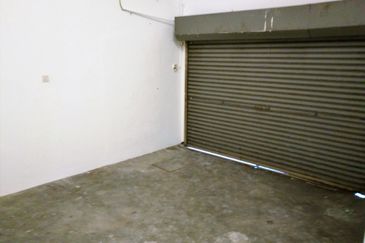 PJ SS3 Freehold 3.5 Storey Shop Office For Sale