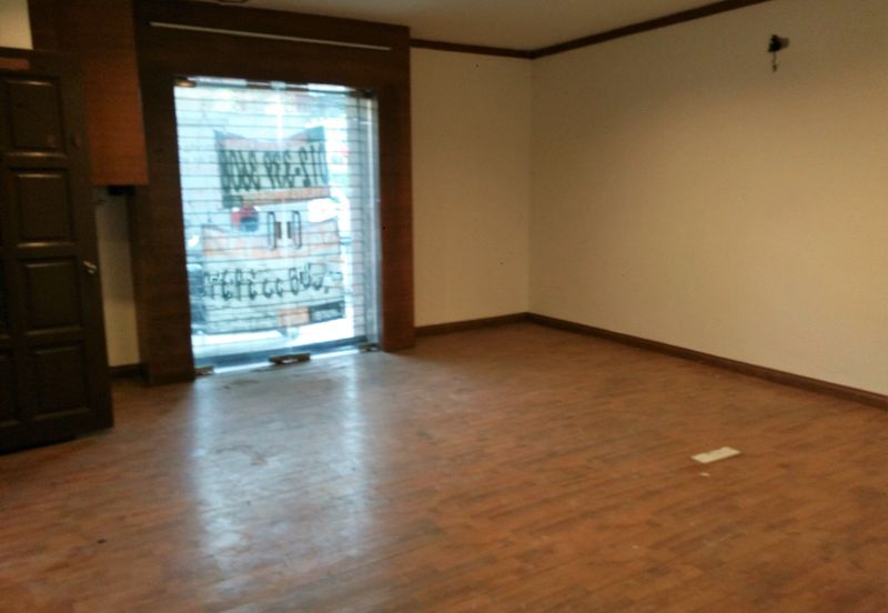 PJ SS3 Freehold 3.5 Storey Shop Office For Sale