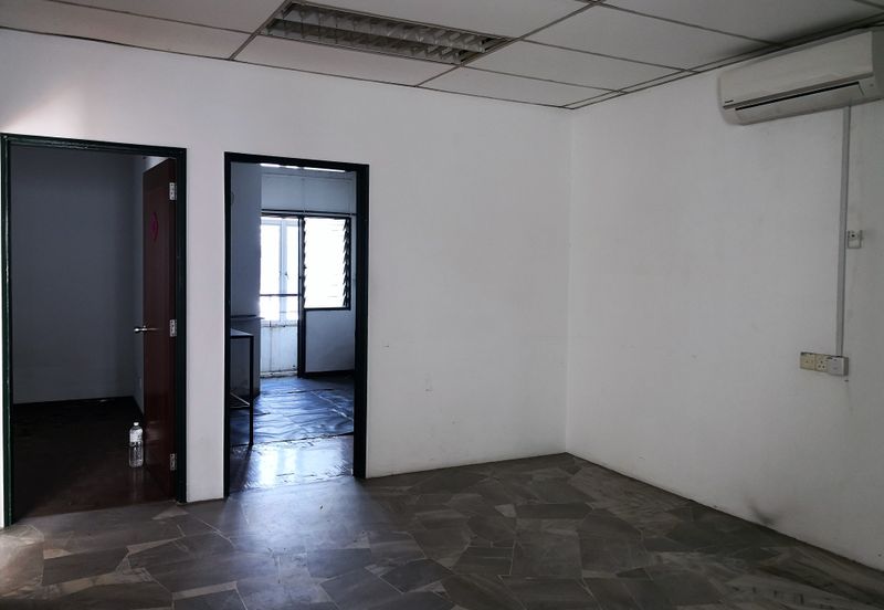 PJ SS3 Freehold 3.5 Storey Shop Office For Sale