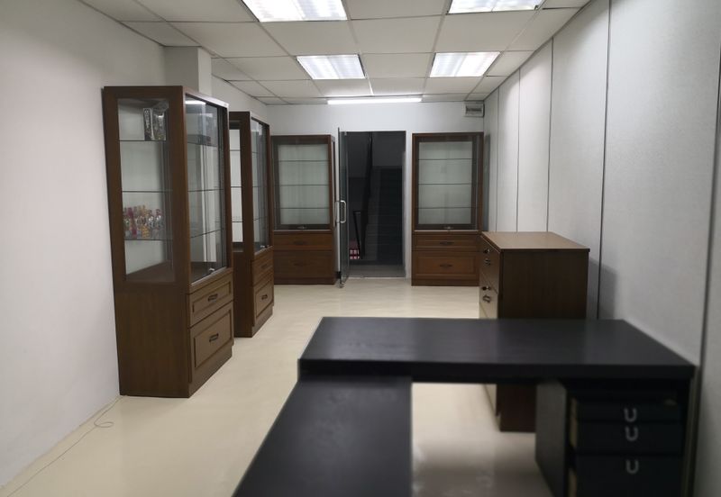 PJ SS3 Freehold 3.5 Storey Shop Office For Sale