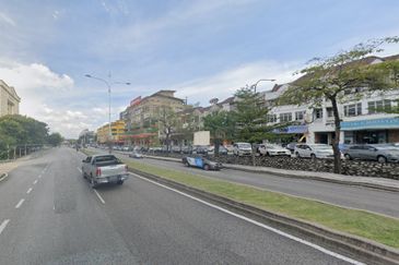 Taipan Business Centre, USJ 10