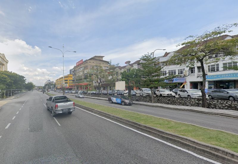 Taipan Business Centre, USJ 10