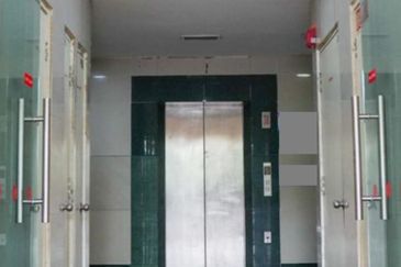 Taipan Business Centre, USJ 10