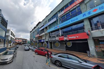Taipan Business Centre, USJ 10