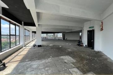 Taipan Business Centre, USJ 10