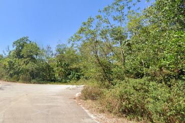 Sungai Gumut ( Lembah Beringin )