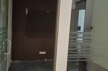 Shop Office, Mezzanine, 5780 sq ft with 2 terraces,   I-Zen Kiara, Mont Kiara, 50480 Kuala Lumpur