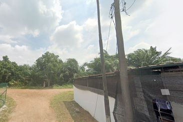 Land, 2.1 acres, Jalan Masjid, Batu 9, Kampung Kebun Baru, 42500 Telok Panglima Garang, Selangor