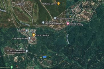 Sungai Gumut ( Lembah Beringin )