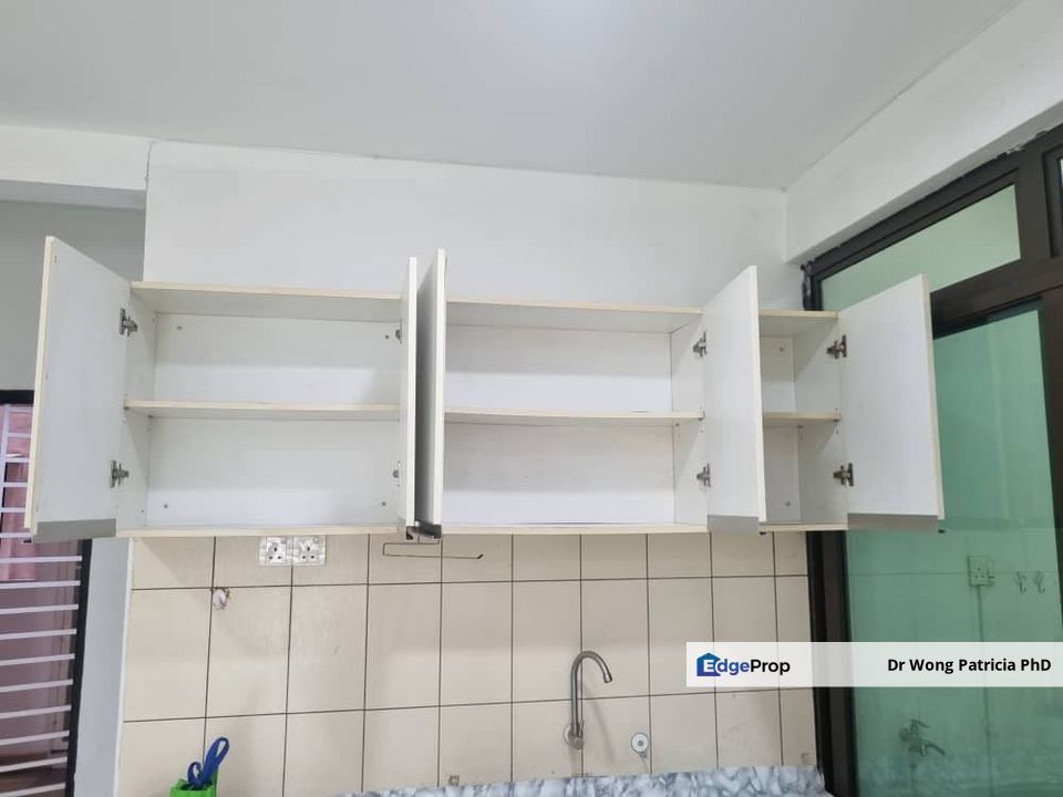 Condo, Very cheap now, 4R 2B, Main Road, Indah Alam Condo, next to Tropicana Metropark, MSU & Aeon Mall Shah Alam, Selangor, Shah Alam
