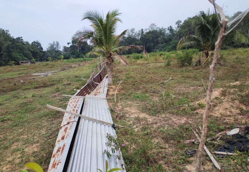 Beach Land, 6 acres, Off Jalan Pantai Hiburan, Kampung Pulau Lang, 26800 Kuala Rompin, Pahang