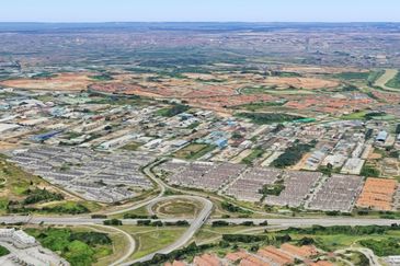 Jalan Bukit Kemuning