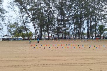 JALAN ROMPIN LAMA - PANTAI HIBURAN