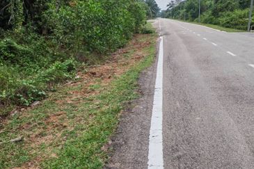 JALAN ROMPIN LAMA - PANTAI HIBURAN