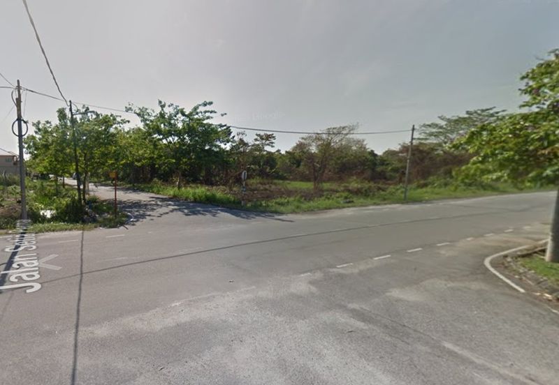 Jalan Sopan, Johan Setia