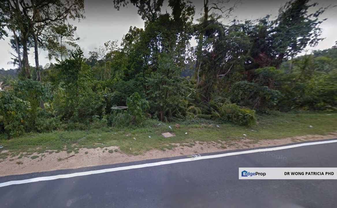 Agriculture Land, : Very cheap, Main Road, 2.2 acres,  Jalan Jerantut to Kuala Lipis, Kampung Guai 27020 Jerantut Pahang, Pahang, Jerantut