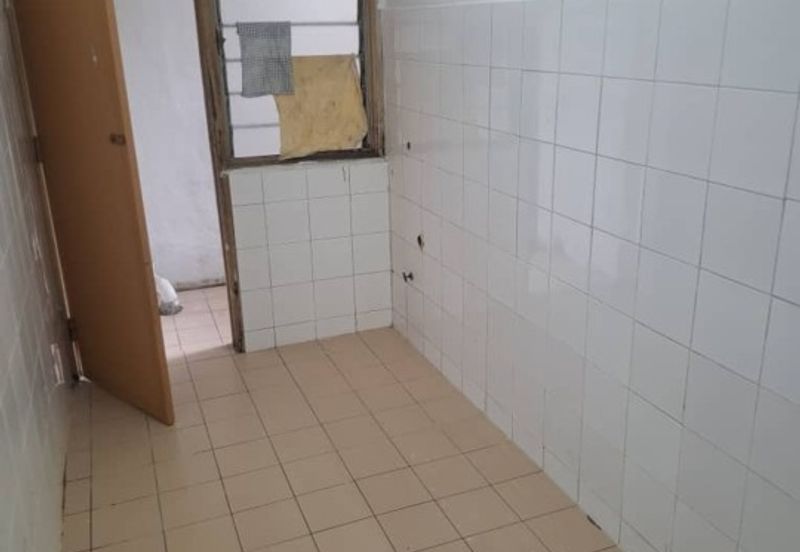 PPR Kampung Baru Air Panas