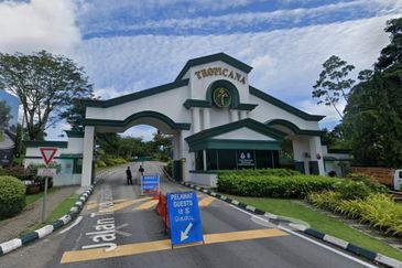 Tropicana Golf & Country Resort