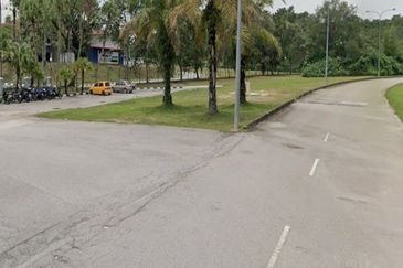 Sungai Gumut ( Lembah Beringin )