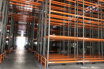 100k sf Grade A Warehouse for RENT @ Bukit Raja 