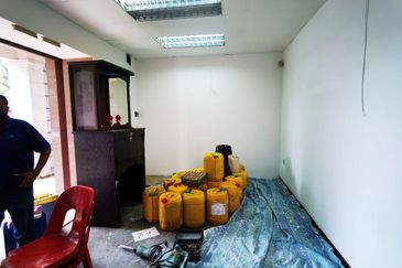 Anggerik Mokara shoplot Ground floor