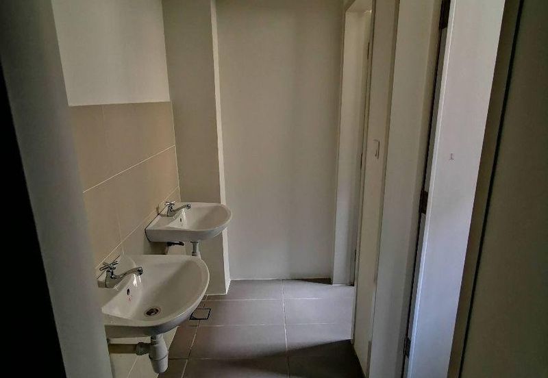 Triana @ Tropicana Amans