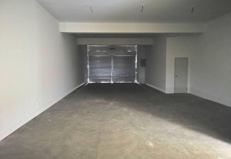 Triana @ Tropicana Amans