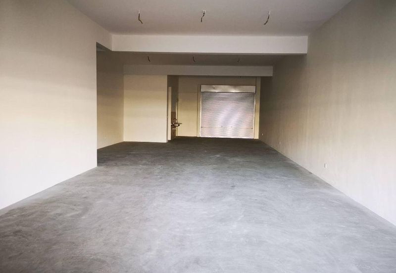 Triana @ Tropicana Amans