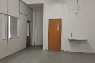 Kapar 1.5Sty Link Factory Corner and Intermediate for Rent