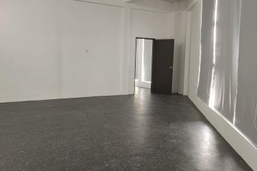 Kapar 1.5Sty Link Factory Corner and Intermediate for Rent