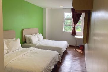 Pantai Morib Budget Hotel