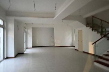 Casa Idaman, Setia Alam